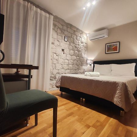 Carol Rooms Trogir Ngoại thất bức ảnh