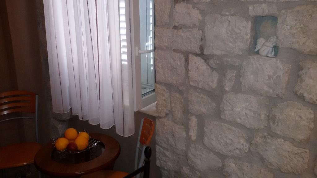 Carol Rooms Trogir Ngoại thất bức ảnh