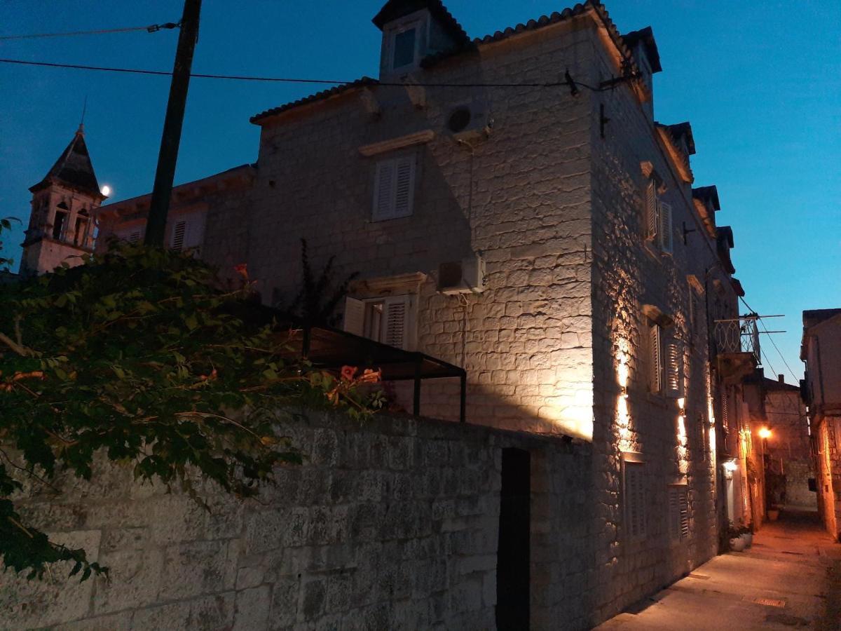 Carol Rooms Trogir Ngoại thất bức ảnh