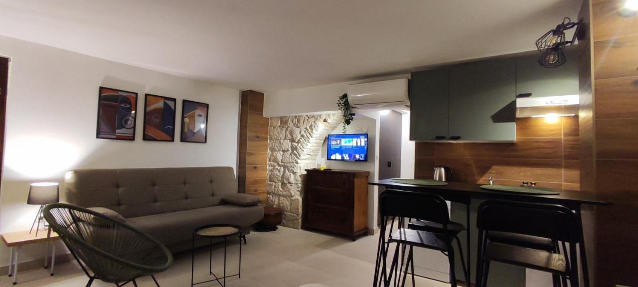 Carol Rooms Trogir Ngoại thất bức ảnh