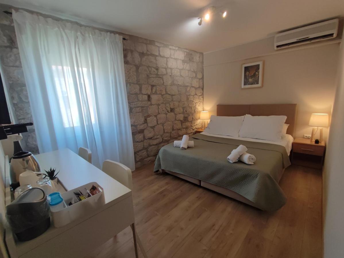 Carol Rooms Trogir Ngoại thất bức ảnh