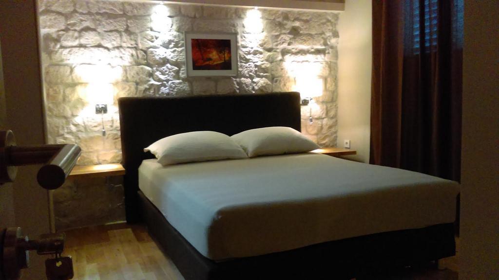 Carol Rooms Trogir Ngoại thất bức ảnh